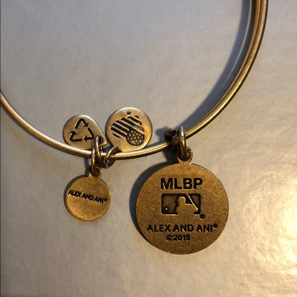 Detroit Tigers Alex and Ani Bracelet - Picture 3 of 3